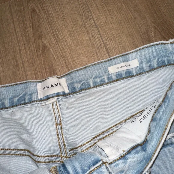 FRAME Le Jane Crop Straight Leg Blue Light Wash Jeans Size 30